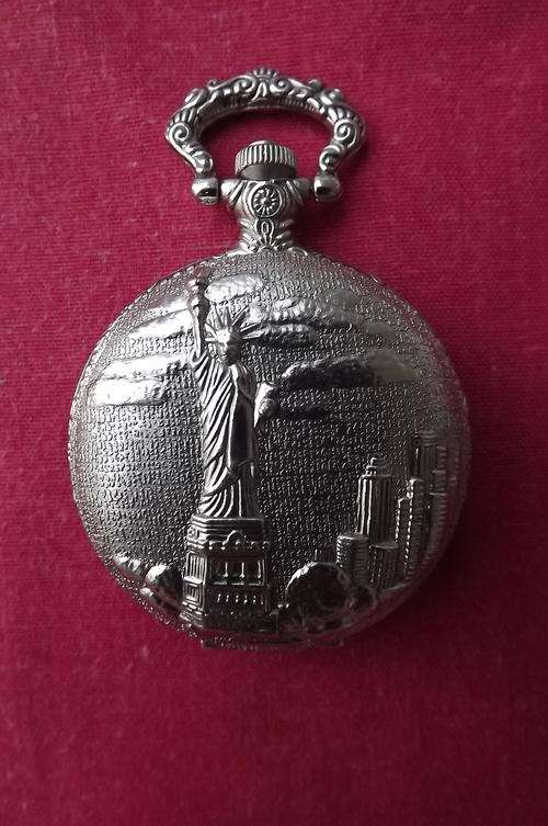 Pocket Watch in good working condition - quartz - as new