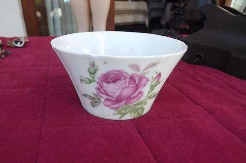 Porcelain Sugar Bowl by Eriag Czechoslovakia - Pink Rose Design - good condition
