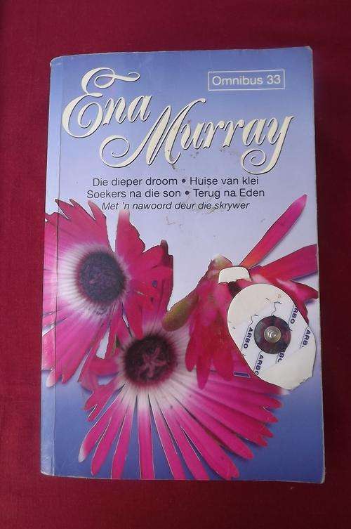 Book - Ena Murrary Omnibus 33 - 4 verhale