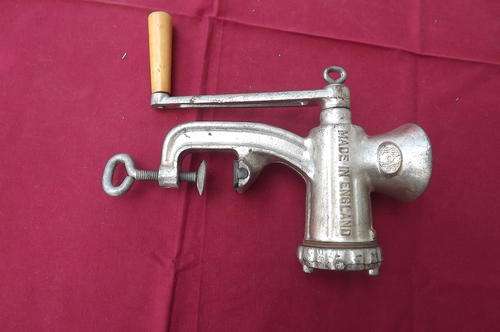 Cast Iron Vintage Mincer by Sprong No 5 made in England - complete and in good condition