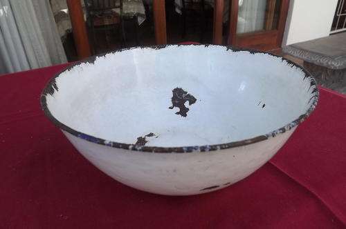 Antique White Enamel Bowl - see scans - 25cm diameter, 11.5cm depth