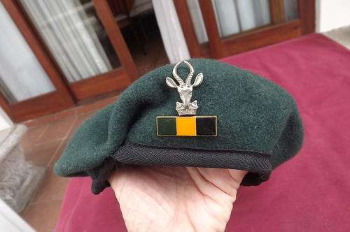 SA Infantry Wool Beret fully lined with ribbed seat band - specifico 1987/88 Rifleman contractor