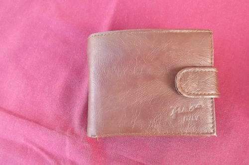 Brown Men's Wallet from Fino Italy - lots of space for cards, notes & change - as new - 9x11cm