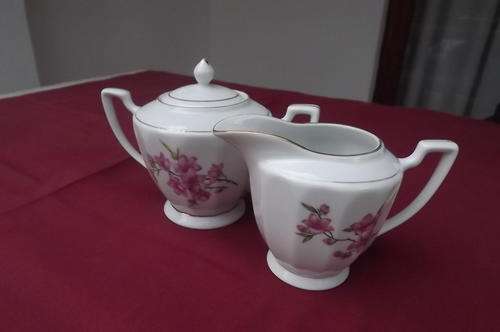 Beautiful Porcelain Milk Jug & Sugar Pot from China with Pink Floral Eastern Design - as new