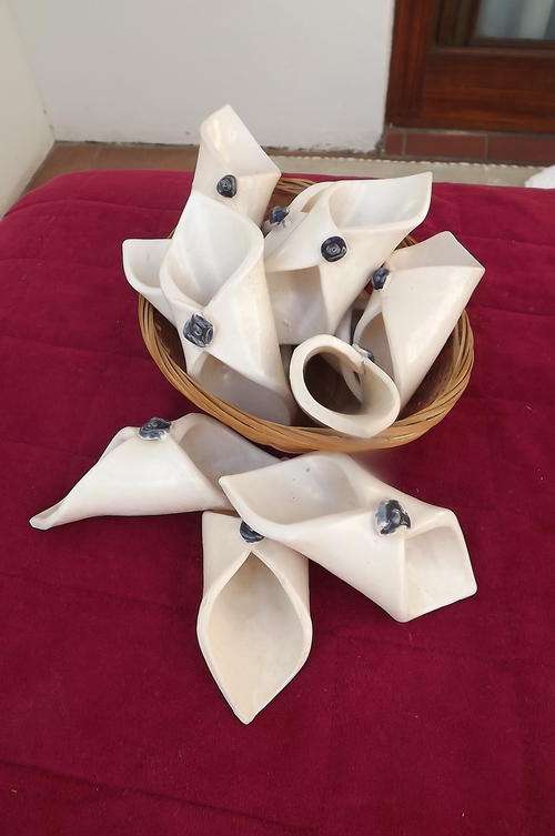 Beautiful Set of 11 Pottery Serviette Holders in Beige & Blue . Modern . Length 13cm.