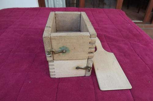 Set of 2 Antique Wooden Butter Molds in Good Condition