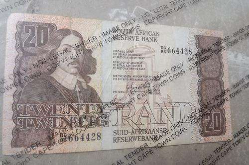 SA R20 Note in very good condition - Fractional numbering signed G de Kock