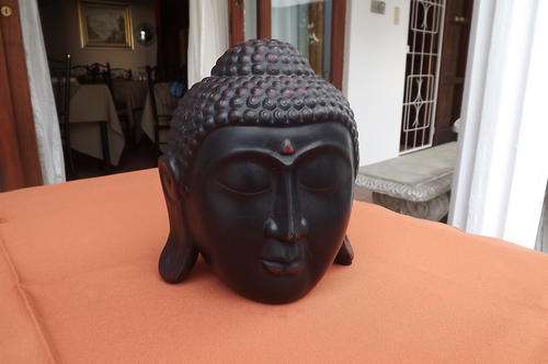 Pottery Egyptian Head in Black - good condition - height 18.5cm