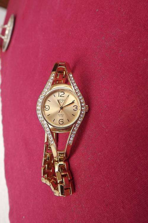 As new attractive Monaco ladies dress watch 30meter water resistant. working condition
