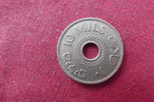 1940 Palestine 10 mils coin in EF+ condition. Special Coin!!