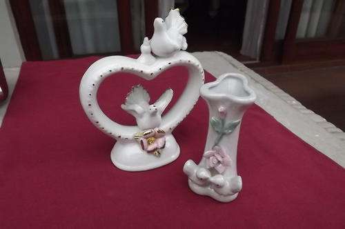 Lot of 1 Porcelain heart 17 cm high ornament and a vase 11 cm high