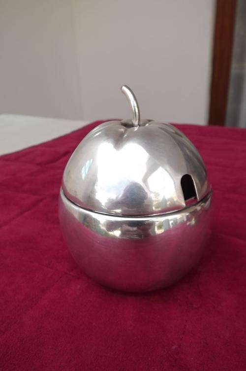 EPNS jam/sugar pot in shape of apple.Need glass inner.Made in England.