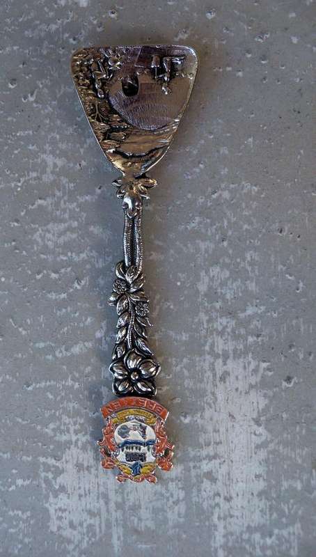 Spoon from Breyton as per scan