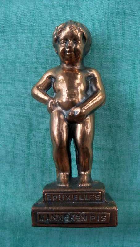 Copper boys figure - Bruxelles - Manneken Pis
