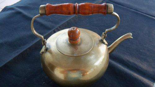 Small Brass teapot with lid