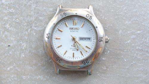 Seiko Kinetic Mens Watch.Sport 200 Quarts Working