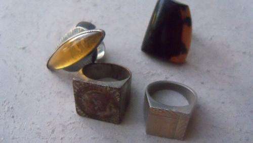 Lot of 4 Rings - as per scan - as is