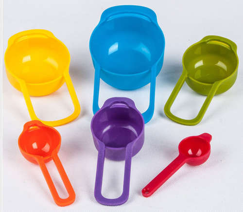 6pc Measuring Cup Set - 3 ON AUCTION