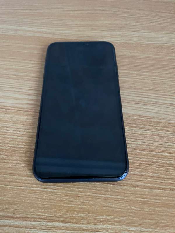 Apple iPhone 11 - 64 GB - Black
