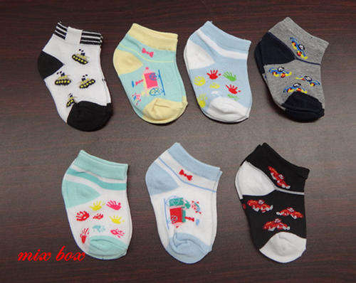 NEW BORN BABY SOCKS