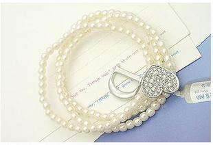 DIOR HEART PEARL BRACELET