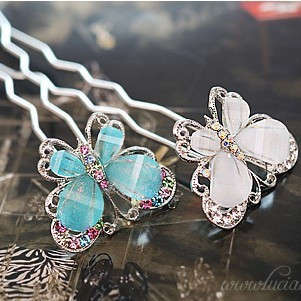 CRYSTAL BUTTERFLY HAIR PIN