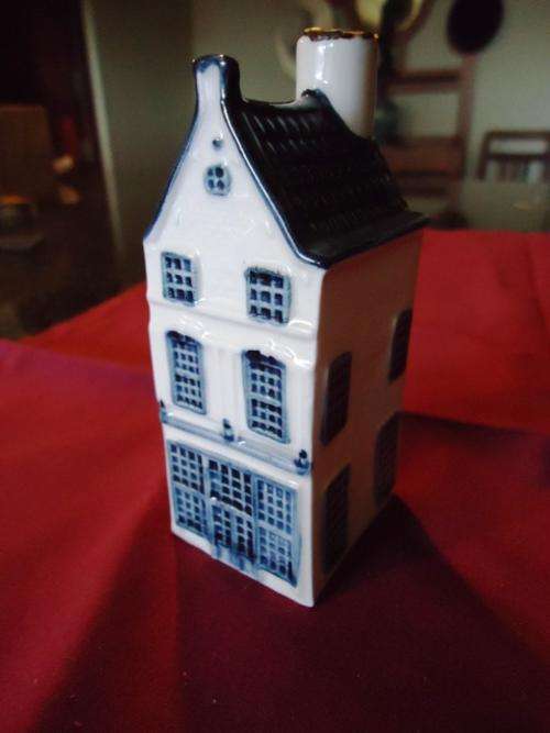 LATE ENTRY: VERY OLD BLUE DELFT KLM HOUSE NUMBER 8