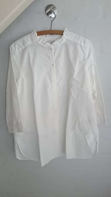 Gap XL white shirt blouse top excellent condition