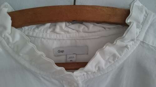 Gap XL white shirt blouse top excellent condition