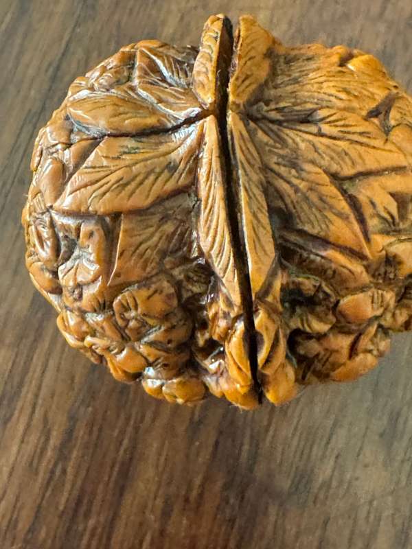 Antique HEDIAO ASIAN CHINESE HAND CARVED WALNUT NUT WITH MONKS CARVING