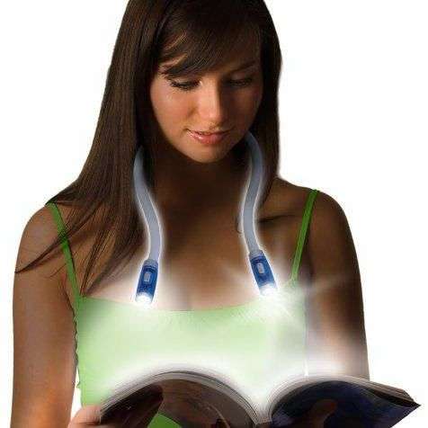 HUG LIGHT! -A BOOK WORMS DREAM !