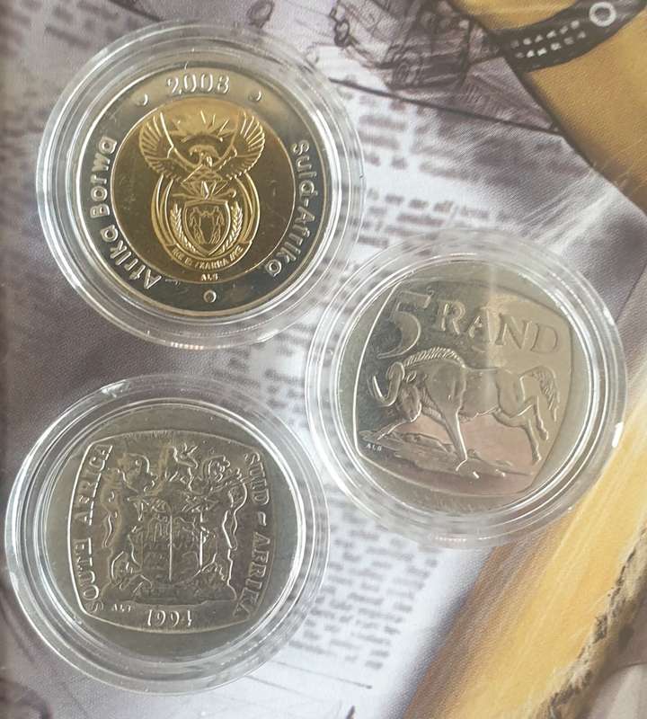 #2000 MANDELA SMILEY R5 #1994 INAUGURATION R5  #2008 MANDELA COINS IN CAPSULES  PLUS A MADIBA LEGACY