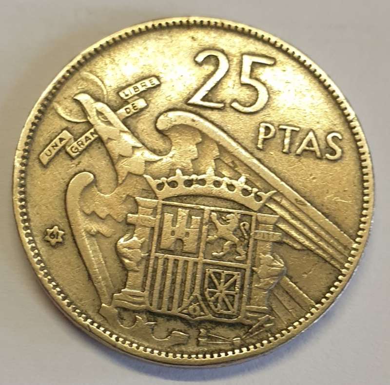 1957 Spain 25 Pesetas as per images !!!