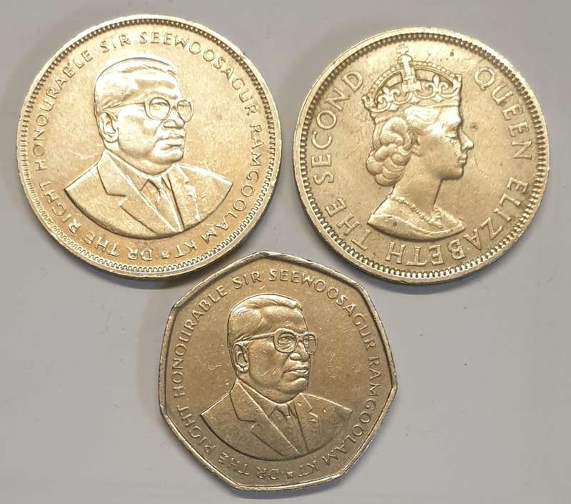 Mauritius Coins x 3 as per images !!!Bid is for the 3 coins !!!