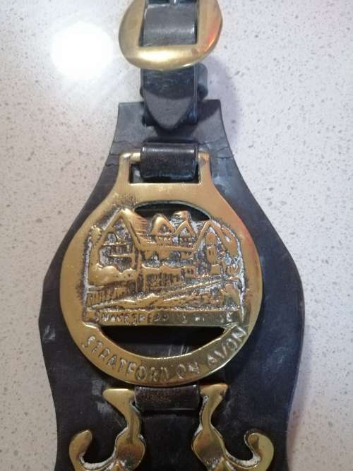 ### R1 No reserve -  Horse brass on 3 belts, a fantastic selection of 16 brass pieces ###