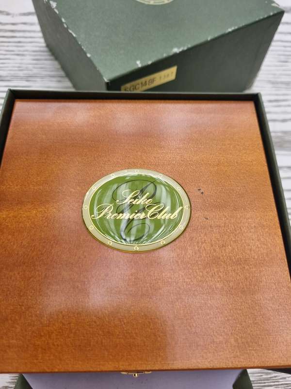 #Reduced Premier Club watch almost new condition adjustable from small to large fit, box and card ##