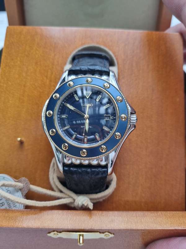 #Reduced Premier Club watch almost new condition adjustable from small to large fit, box and card ##