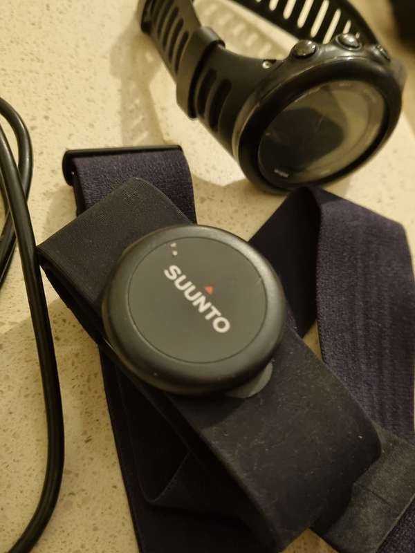 ## Suunto Ambit 3 sports with heart rate monitor box and charger ##