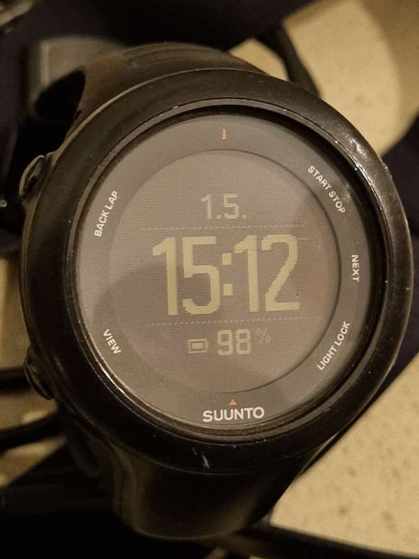 ## Suunto Ambit 3 sports with heart rate monitor box and charger ##