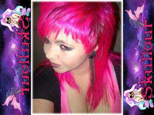 Neon pink SKullour Hair colour