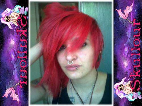 Red Skullour Hair colour