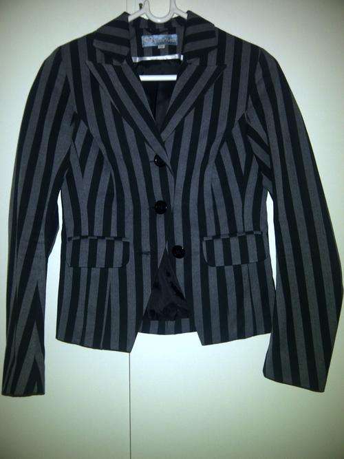 Women's Bold Stripe School Style Blazer - Size 8/10
