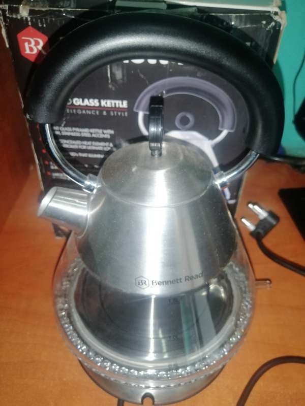 Bennett Read 1.5L Pyramid Glass Kettle