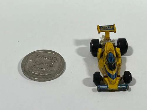 Micro Yellow Car (F1)