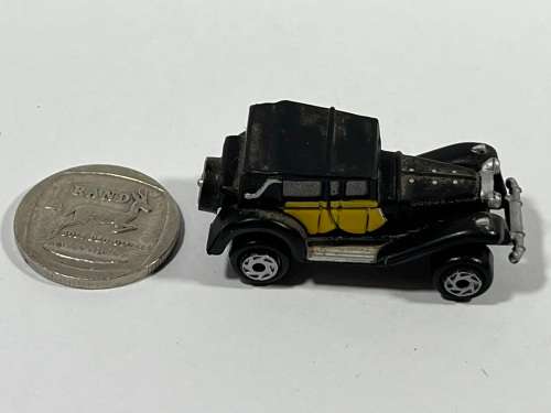 Micro black and yellow car (old)