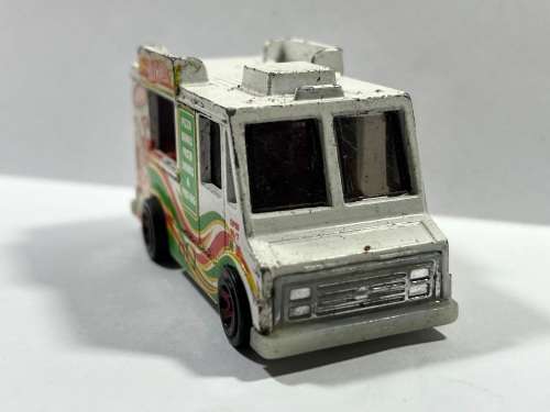 Hot Wheels 1983 Vintage Food Van, Die-cast