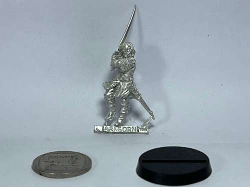 LOTR Lord of the Rings Unpainted Mini Metal Figurine: Aragorn