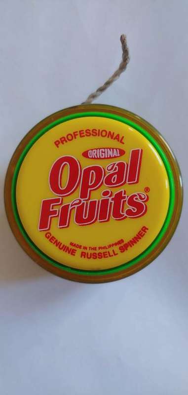 Genuine Russell Opal Fruits yoyo
