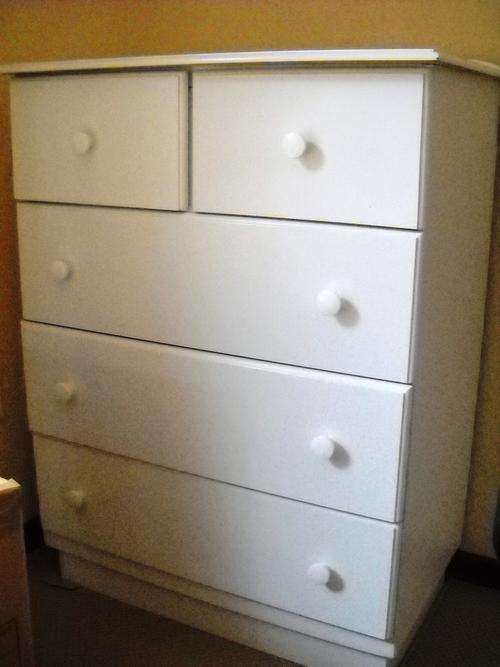 white ducco drawers