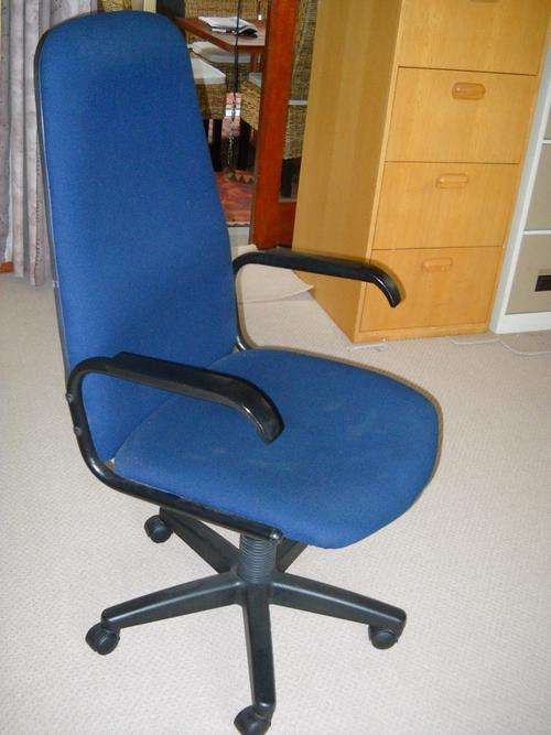 executive swivel chair